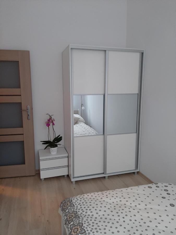 Apartament Nad Jeziorem Олецко Екстериор снимка
